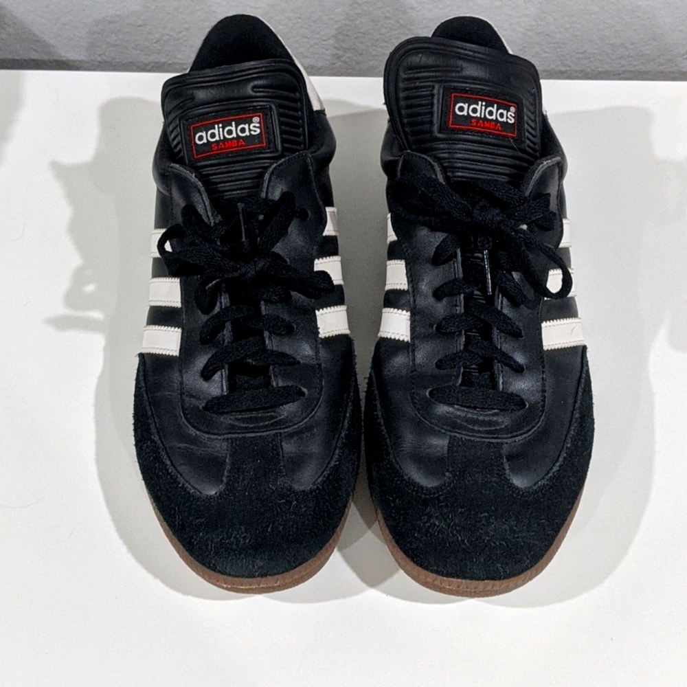 Men's Adidas samba shoes